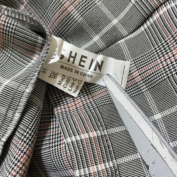 Shein Plaid, Belted Shorts and Cami Combo Size 2XL - Picture 3 of 8